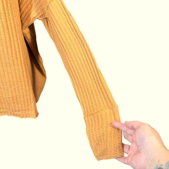 Free People Juicy Long Sleeve Cowl Neck Waffle Knit Split Back Top Mustard Sweat - Picture 15 of 16